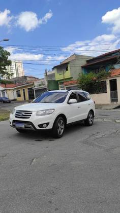 HYUNDAI SANTA FÉ 3.5 MPFI GLS 7 LUGARES V6 24V 285CV GASOLINA 4P AUTOMÁTICO HYUNDAI SANTA FÉ 3.5 MPFI GLS 7 LUGARES V6 24V 285CV GASOLINA 4P AUTOMÁTICO